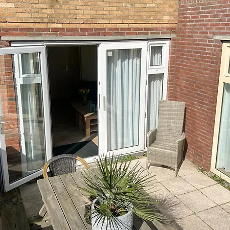 Aan Zee Op 150 Meter *