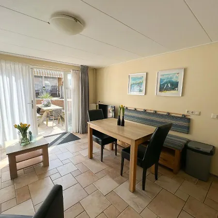 Aan Zee Op 150 Meter Appartement